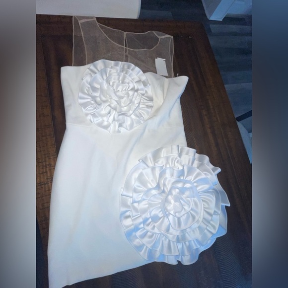 Xscape Scuba Crepe Off-the-Shoulder Sleeveless Rosette Mini Dress12 NWT soft fem - Picture 3 of 9